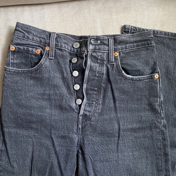 Levi Jeans - Picture 4 of 5